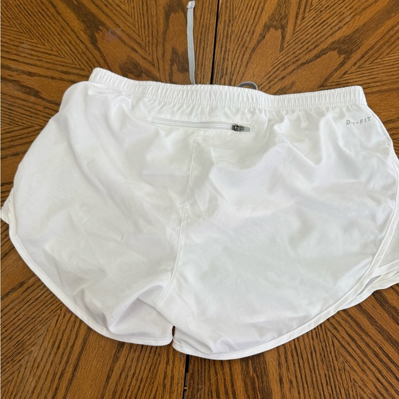 Nike Women's White Running Shorts - Picture 6 of 8